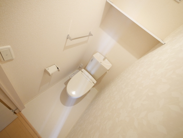 トイレ　★嬉しい温水洗浄便座のトイレです★
