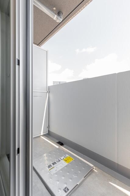 バルコニー　お洗濯にも便利なバルコニー付き