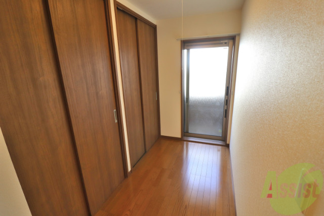 その他部屋・スペース　収納たっぷりの洋室！