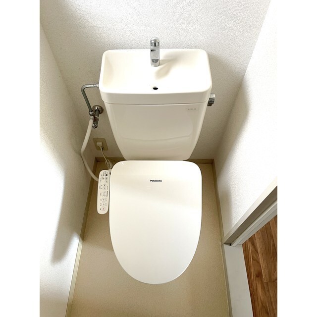 トイレ　※写真と現状が異なる場合、現状優先となります。