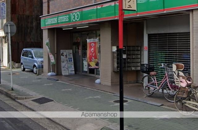 コンビニ　ローソンストア１００（コンビニ）まで165m
