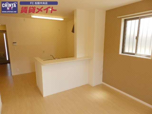 居室・リビング　別部屋同型タイプ写真です。