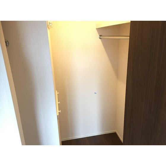 収納　ウォークインクローゼット