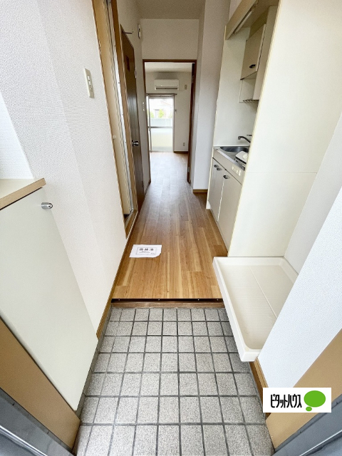 玄関　同物件別部屋