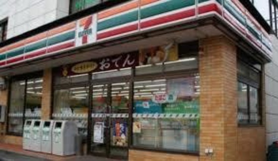 コンビニ　セブンイレブン広島皆実１丁目北店（コンビニ）まで675m