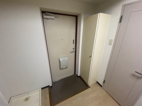 玄関　※別部屋の写真です