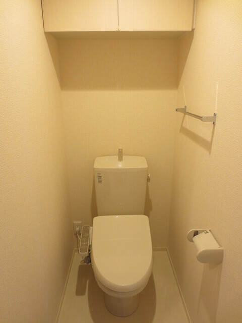 トイレ　Ａ２１０　温水洗浄暖房便座トイレ