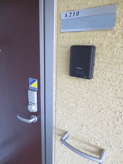 玄関　Ａ２１０　玄関ドア　傘ホルダー