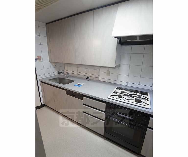 キッチン　広いキッチンスペース。