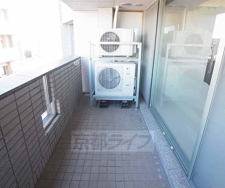 バルコニー　日当たりの良いバルコニー。