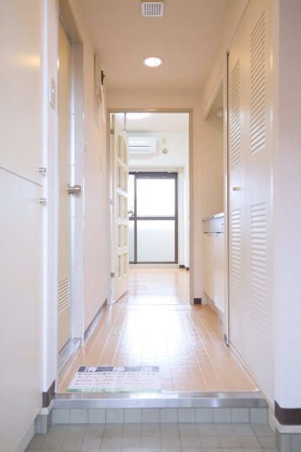 玄関　収納もある玄関です