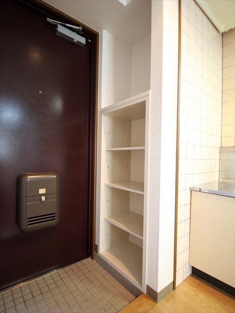 その他　松山市緑町　グリーンコートなみかた　靴収納