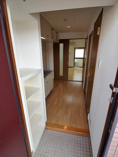 その他　松山市緑町　グリーンコートなみかた　玄関