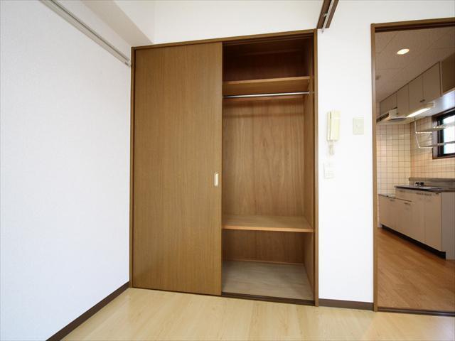 収納　松山市緑町　グリーンコートなみかた　リビング収納