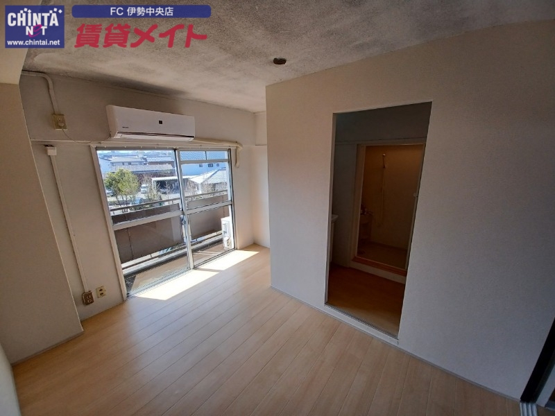 居室・リビング　同型参考写真