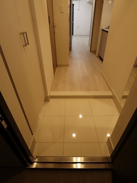 玄関　※参考写真