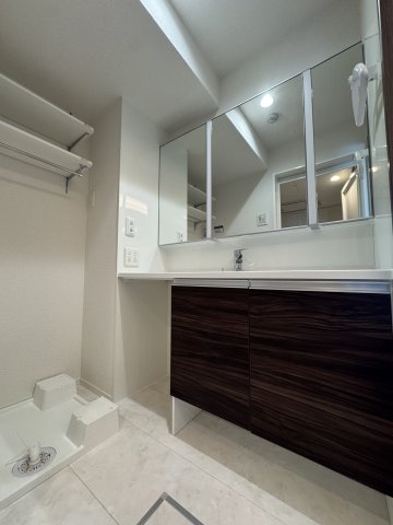 洗面設備　別部屋写真使用