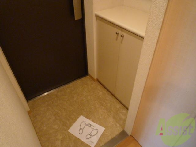 玄関　シューズボックス付きです。