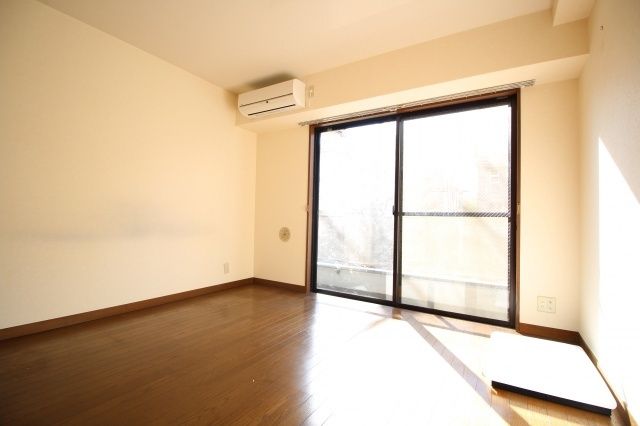 居室・リビング　（別タイプ参考写真）フローラ本駒込　文京区本駒込５