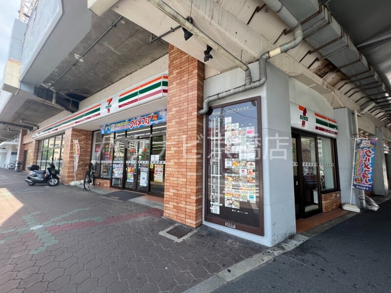 コンビニ　セブンイレブン大阪片町店（コンビニ）まで105m