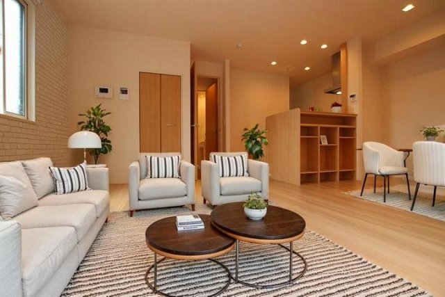 居室・リビング　ＣＧで家具等を配置したもので家具等は含まれません。