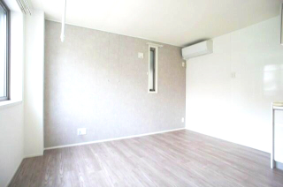 居室・リビング　落ち着いた色調の洋室です