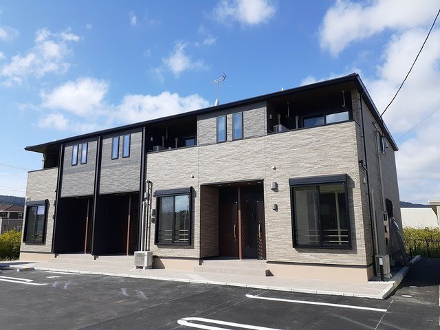 建物外観　落ち着いた雰囲気の外観です