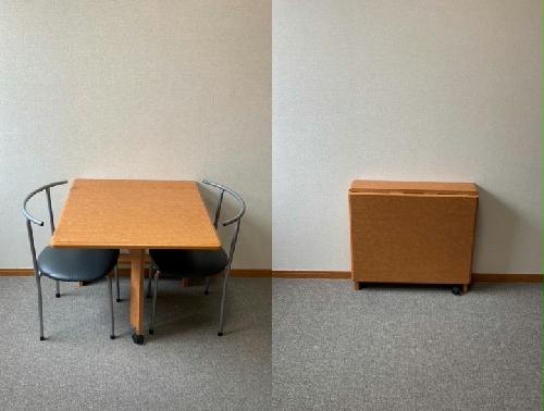 その他　折り畳み式のテーブルはコンパクトに収まります。