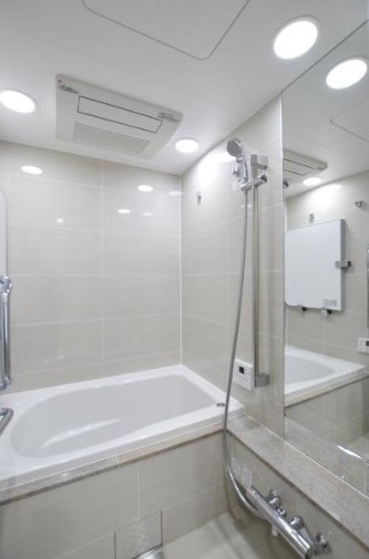 バス・シャワールーム