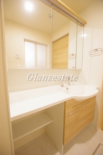 洗面設備　☆うれしい独立洗面台☆