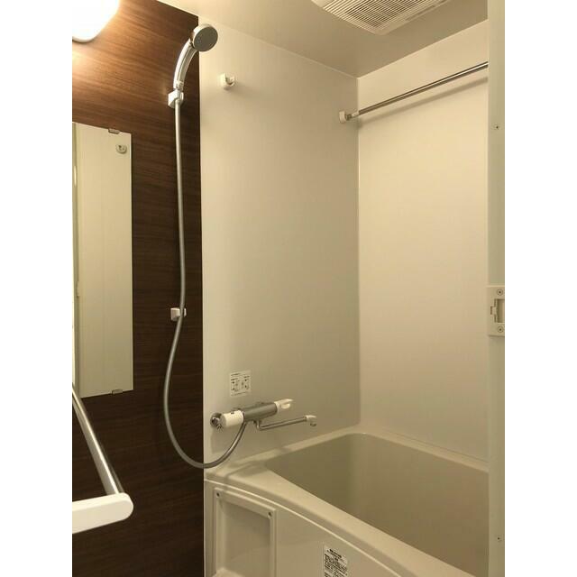 バス・シャワールーム　Bタイプ2018年1月撮影 同タイプ502号室の写真です。