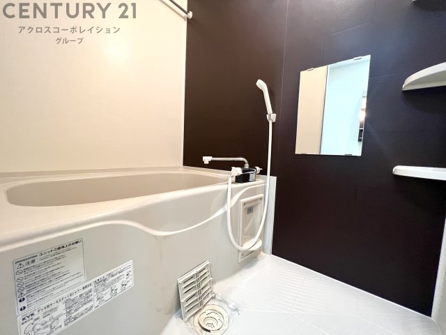 バス・シャワールーム　浴室乾燥機つきでおすすめです！