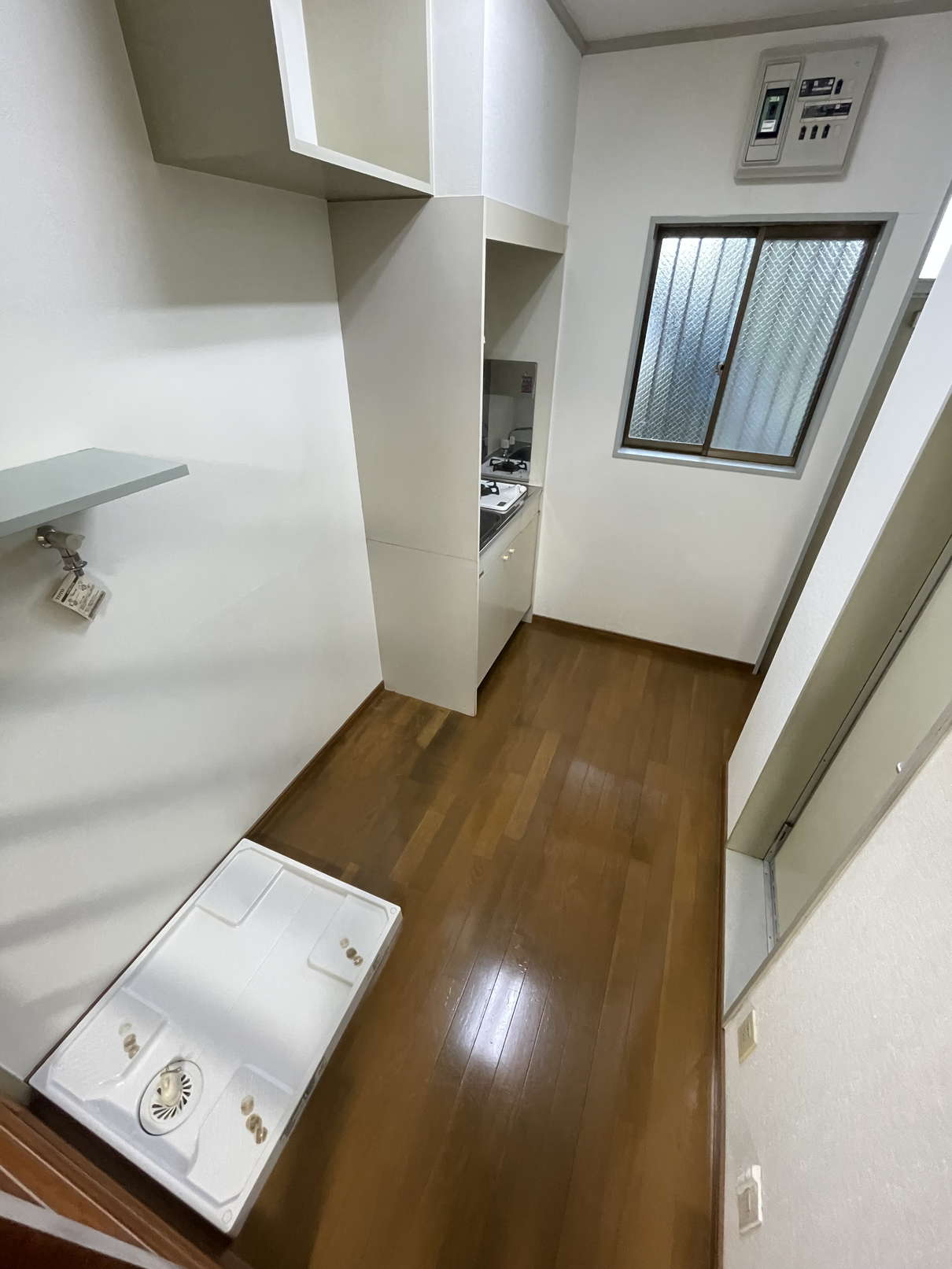 洗面設備　※同物件別号室の参考写真です。