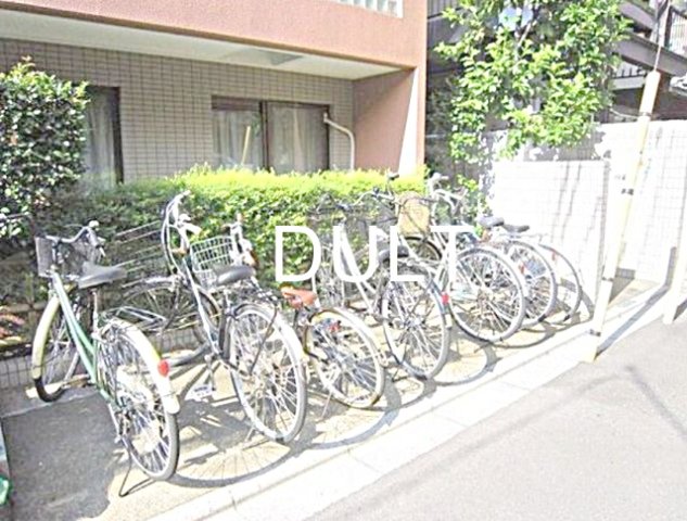 その他共有部分　駐輪場です。