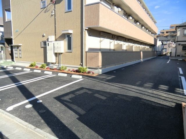 駐車場　敷地内駐車場