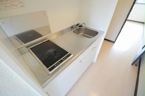 キッチン　実際のお部屋と異なる場合がございます。