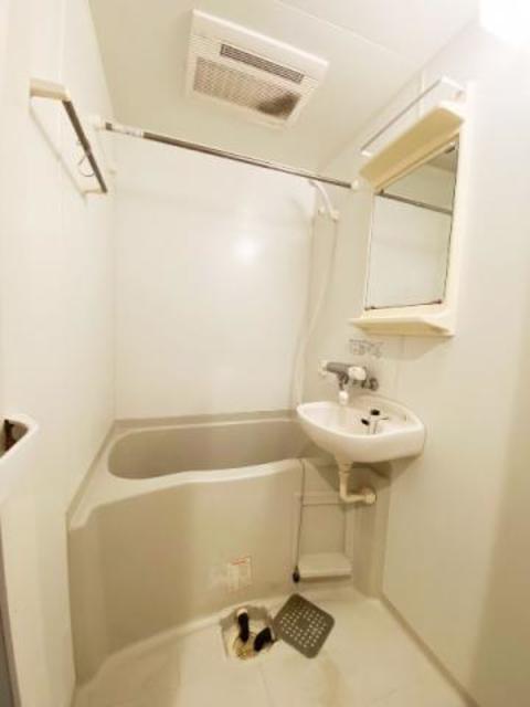 バス・シャワールーム　※別部屋の参考写真です。
