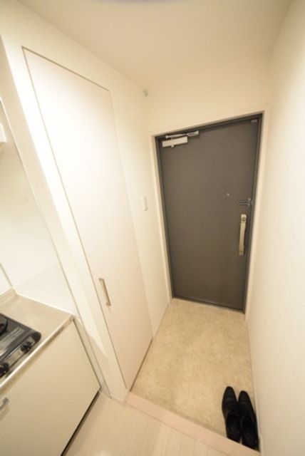 玄関　お部屋探しは【タウンハウジング蘇我店】にお任せ下さい♪