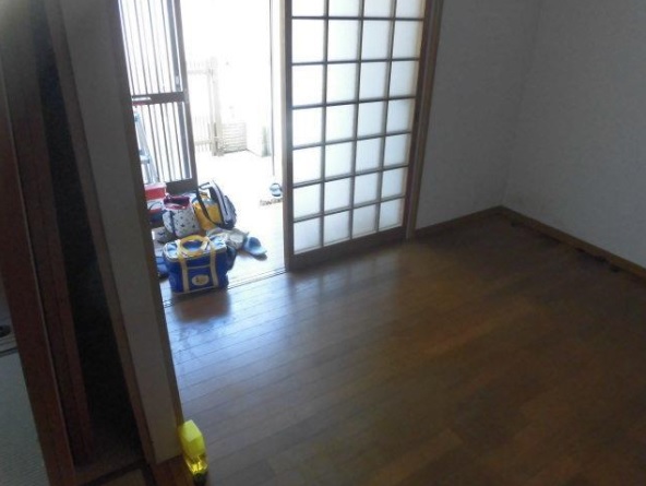土生町平屋の居間写真