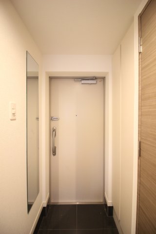 玄関　（別タイプ参考写真）スカイコート板橋本町　板橋区大和町