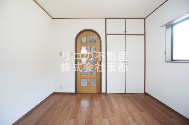 その他部屋・スペース　上品に仕上がった明るい室内空間です！