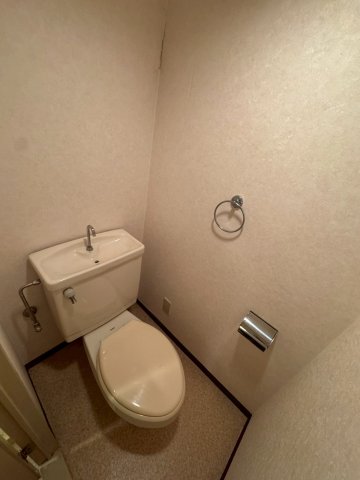 トイレ　清潔感のあるトイレです