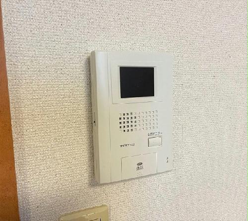 セキュリティ　モニター付きインターホン