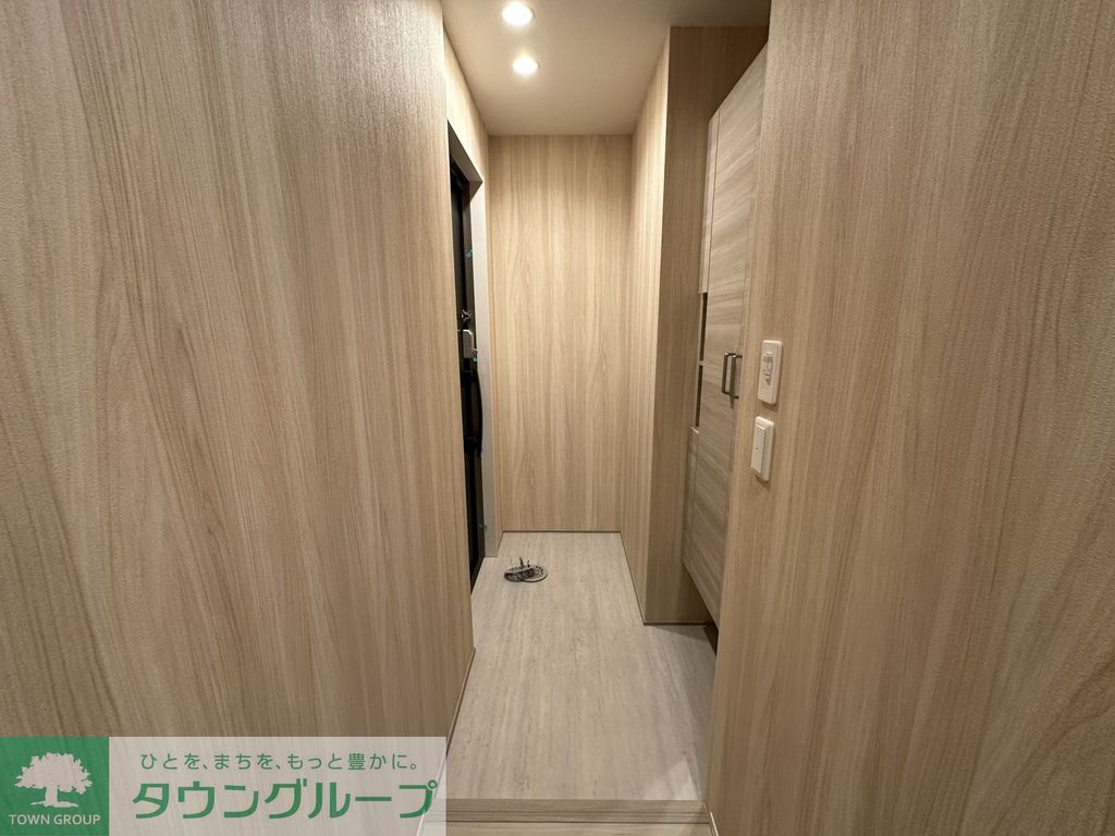 玄関　お問合せはタウンハウジングまで！※現地待合わせ相談可能