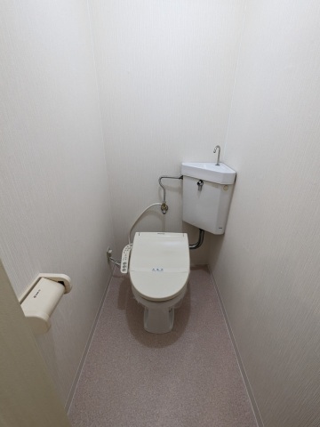 トイレ　温水洗浄暖房便座付き