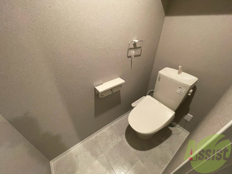 トイレ　こちらはトイレです。清潔感があり、安心して使用できます。