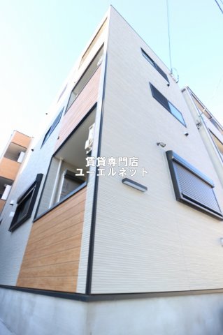 建物外観　シンプルで洗練されたデザインが毎日の暮らしに心地よさをプラス