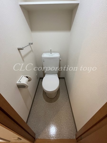 トイレ　同仕様参考写真