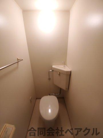 トイレ　清潔感のあるトイレです
