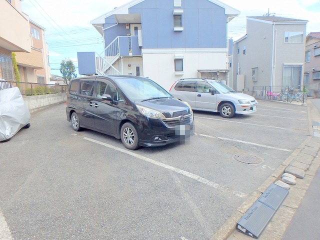駐車場　★駐車場★（空き状況・使用料等詳細はご確認下さい）